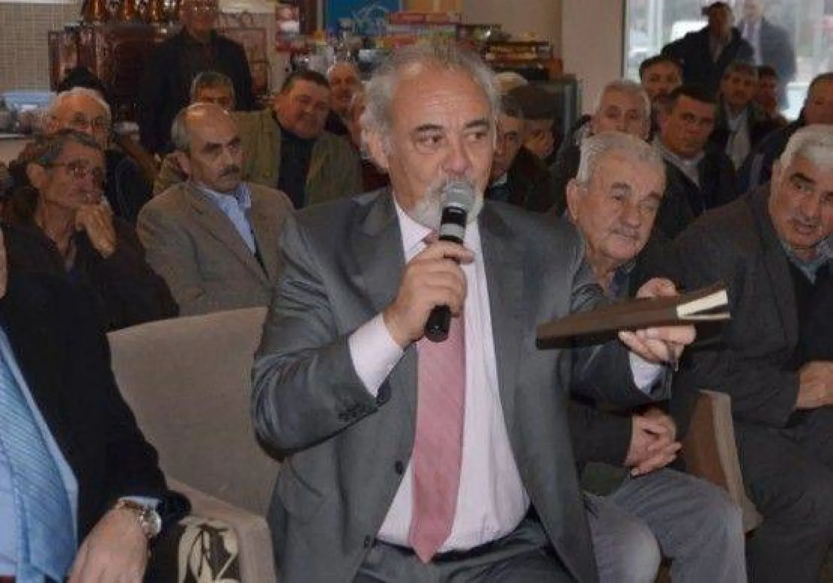 Çiftçiler verimli toprak için ipuçları aldı