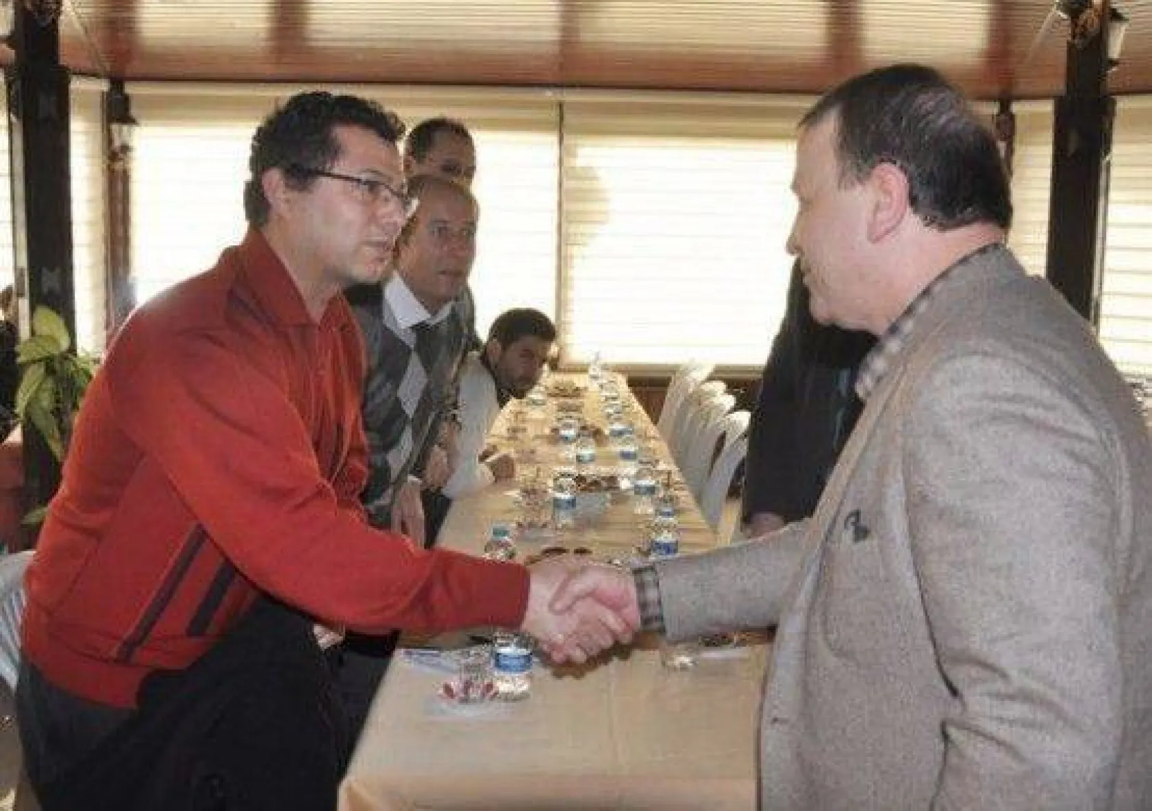 Erkek Kuaförleri Işıklar İle Biraraya Geldi