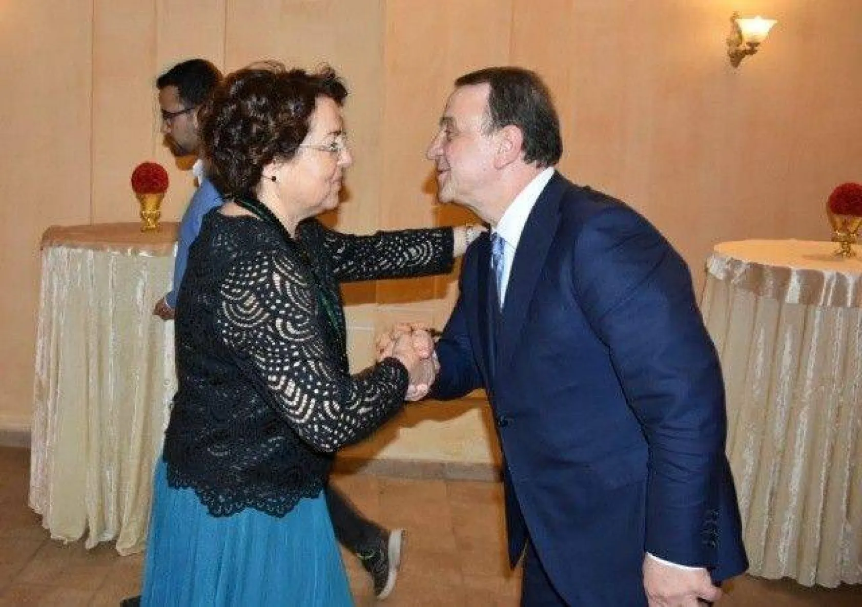 Kadınlardan Işıklar'a Sevgi Seli