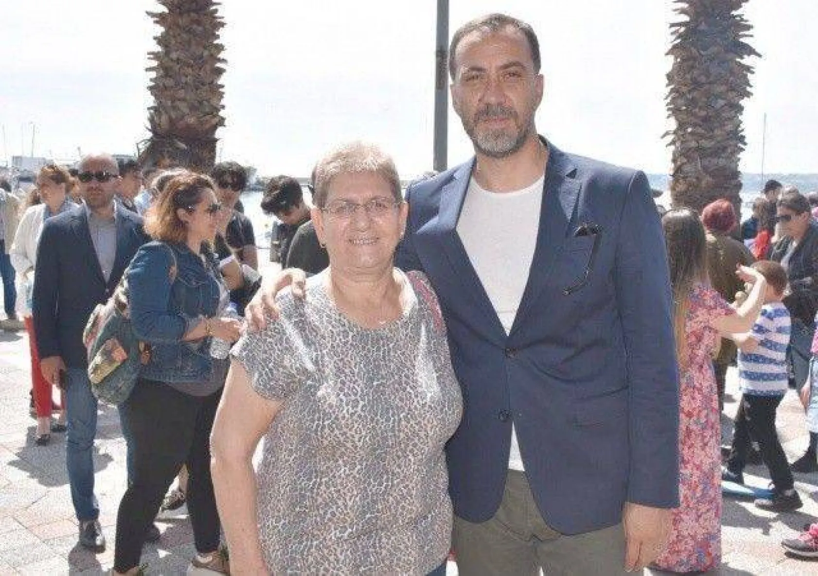 Başkan Yılmaz Anneleri Unutmadı