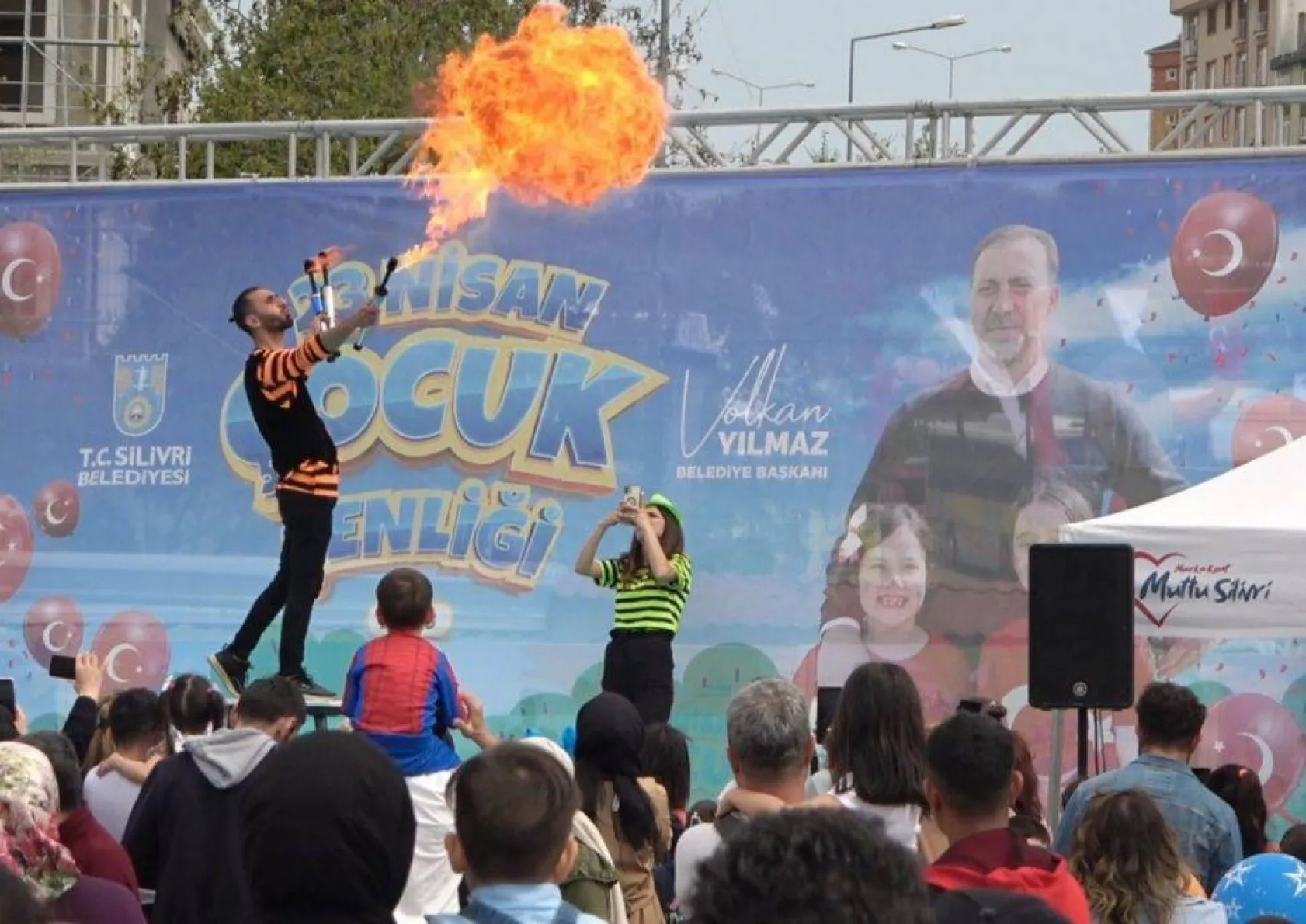 Silivri ve Hatay'da çocuklar 23 Nisan sevinci yaşadı
