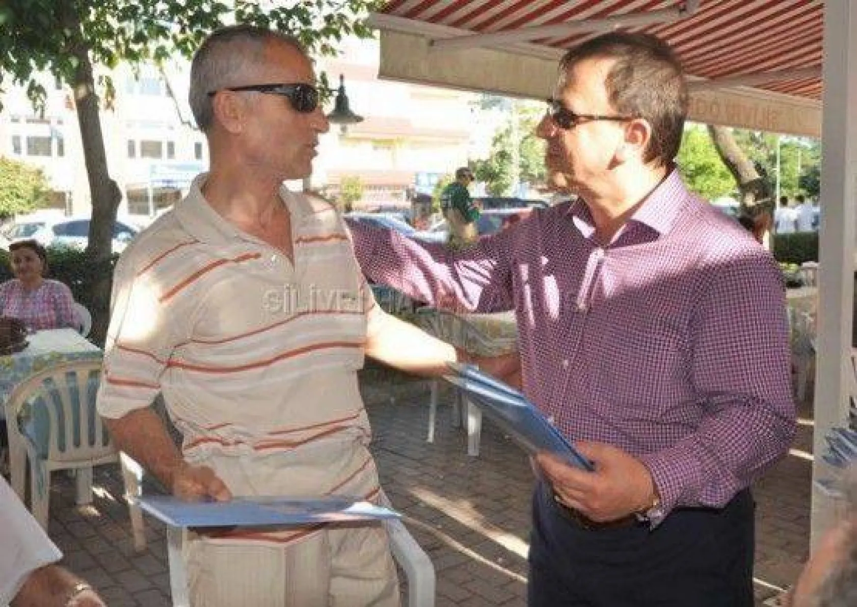 Işıklar'dan Babalara Kravat Hediyesi