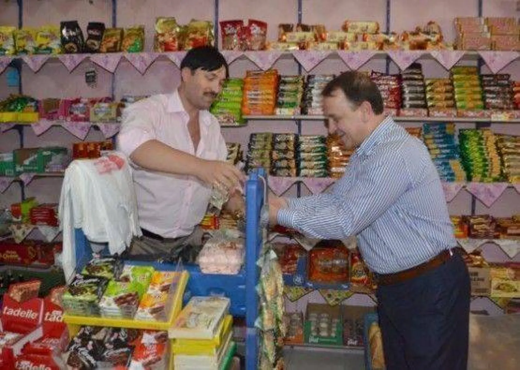 Işıklar Mahallelerde Hemşerileriyle Bayramlaştı