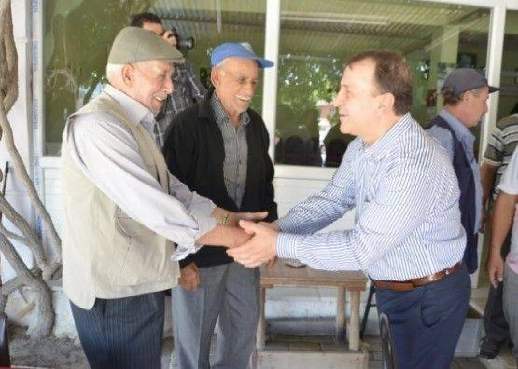 Işıklar Mahallelerde Hemşerileriyle Bayramlaştı