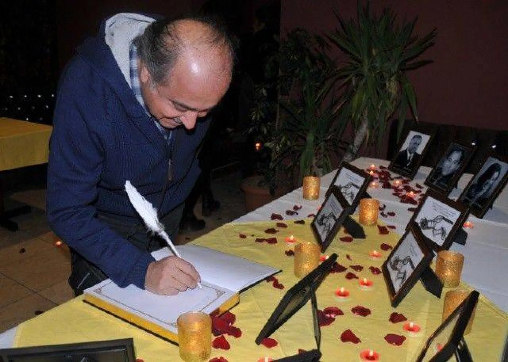 Gazeteciler 'ÖZEL' bir gecede bir araya geldi