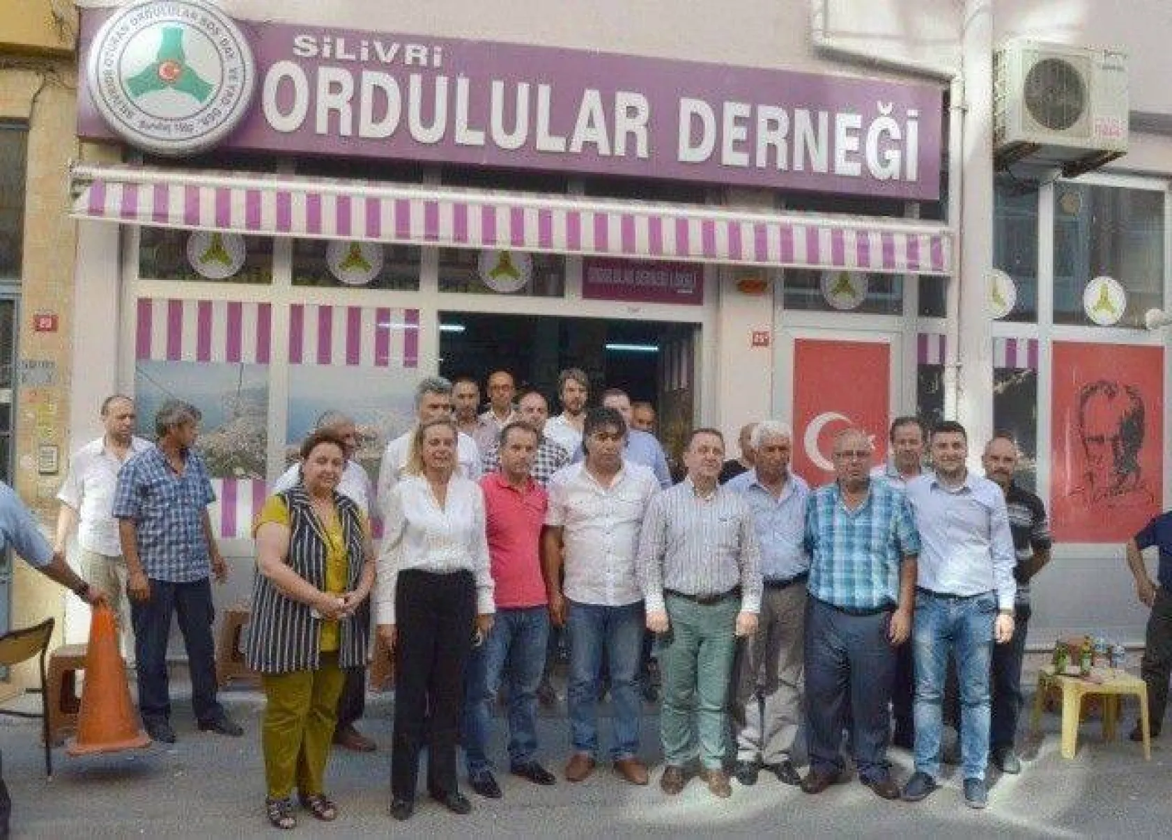 Işıklar Mahallelerde Hemşerileriyle Bayramlaştı