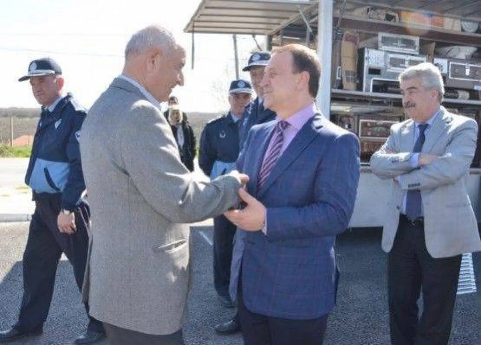 Işıklar Pazar Ziyaretlerine Devam Ediyor