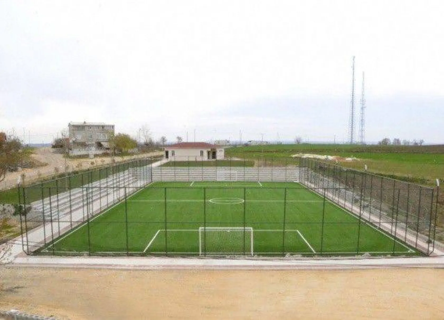 Akören Mahallesi Spor Sahası Tamamlandı