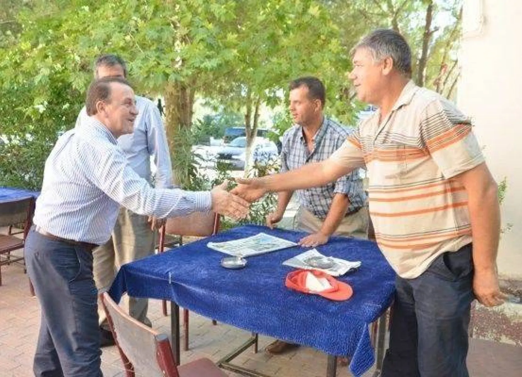 Işıklar Mahallelerde Hemşerileriyle Bayramlaştı