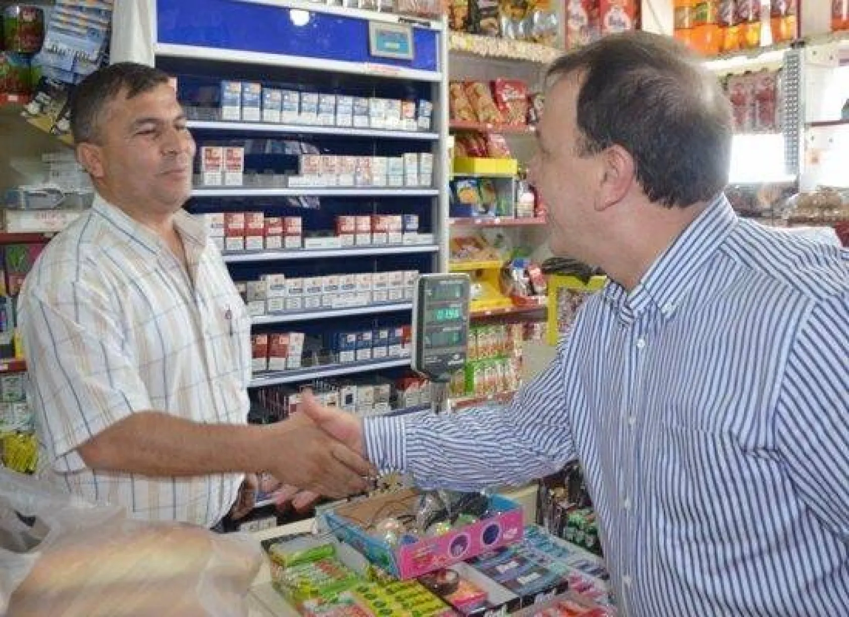 Işıklar Mahallelerde Hemşerileriyle Bayramlaştı