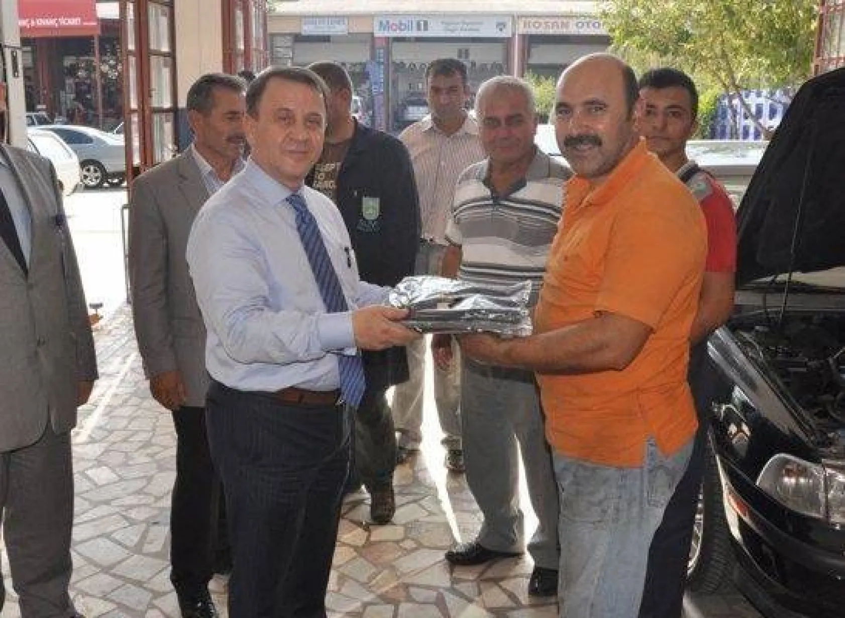 Işıklar Esnaf Ziyaretlerine Devam Ediyor