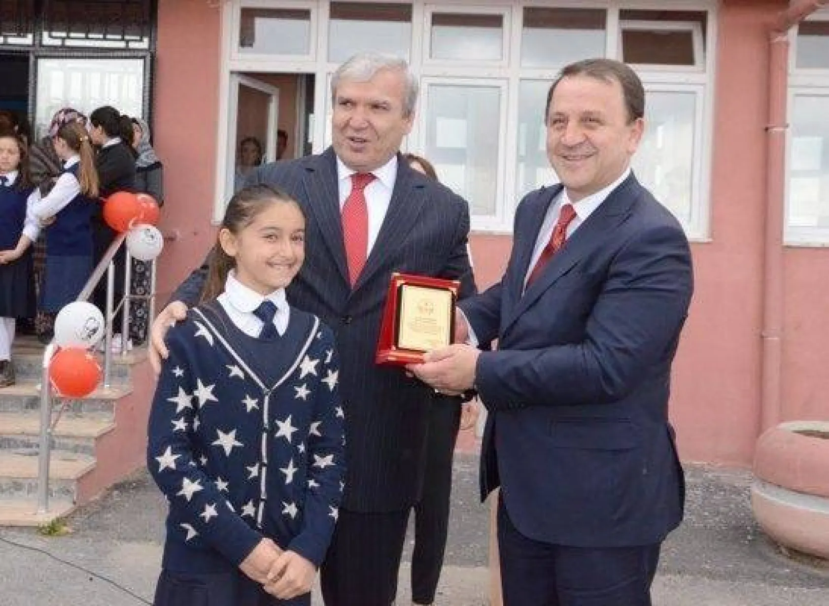 Işıklar 'Kitap Çocuklarımızın Hayal Gücünü Gelişt