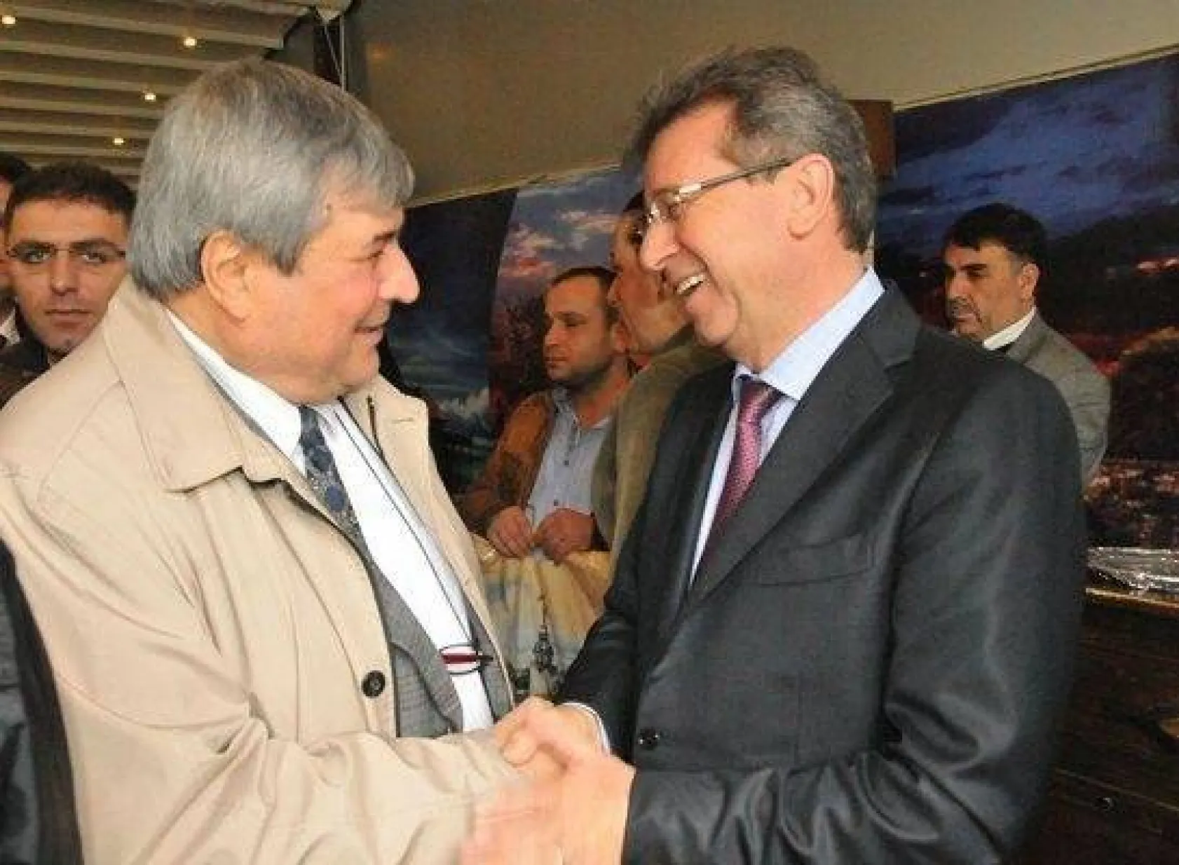 'Siyasetin Kalbi kuaförlerde atar '