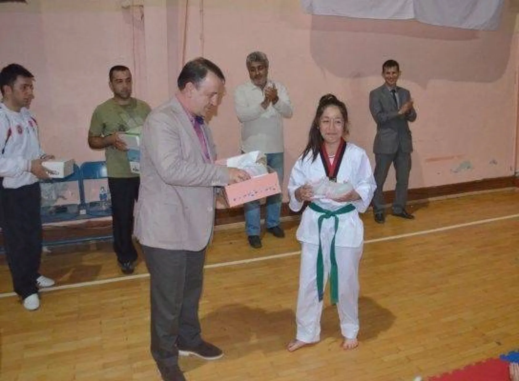 Minik Taekwondoculara Işıklar Ziyareti