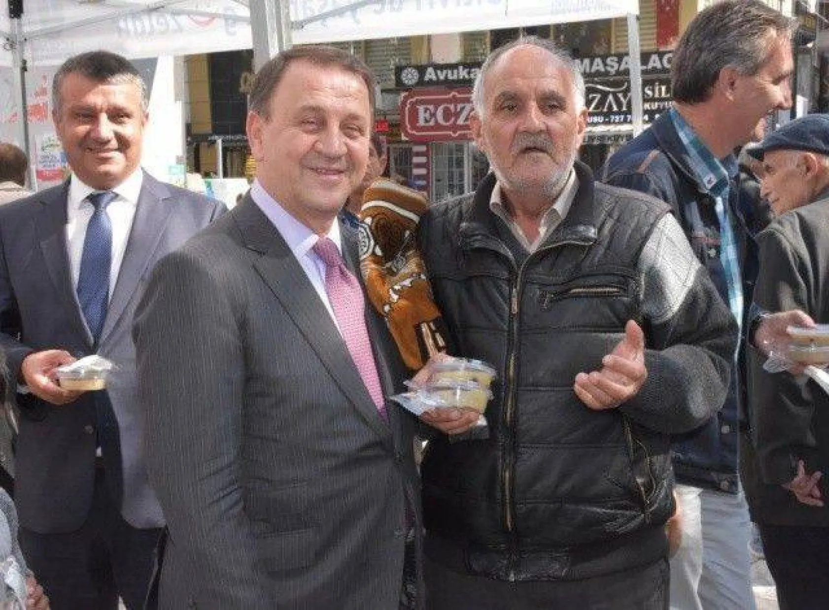 Silivri Belediyesi 25 Bin Aşure Dağıttı