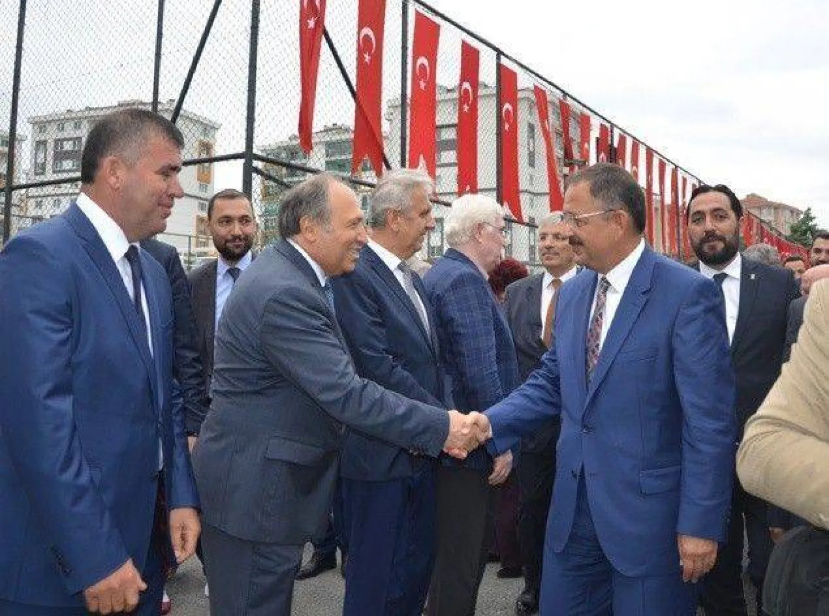 Bakan Özhaseki: 'İstikrar abidesi gibi ayaktayız'