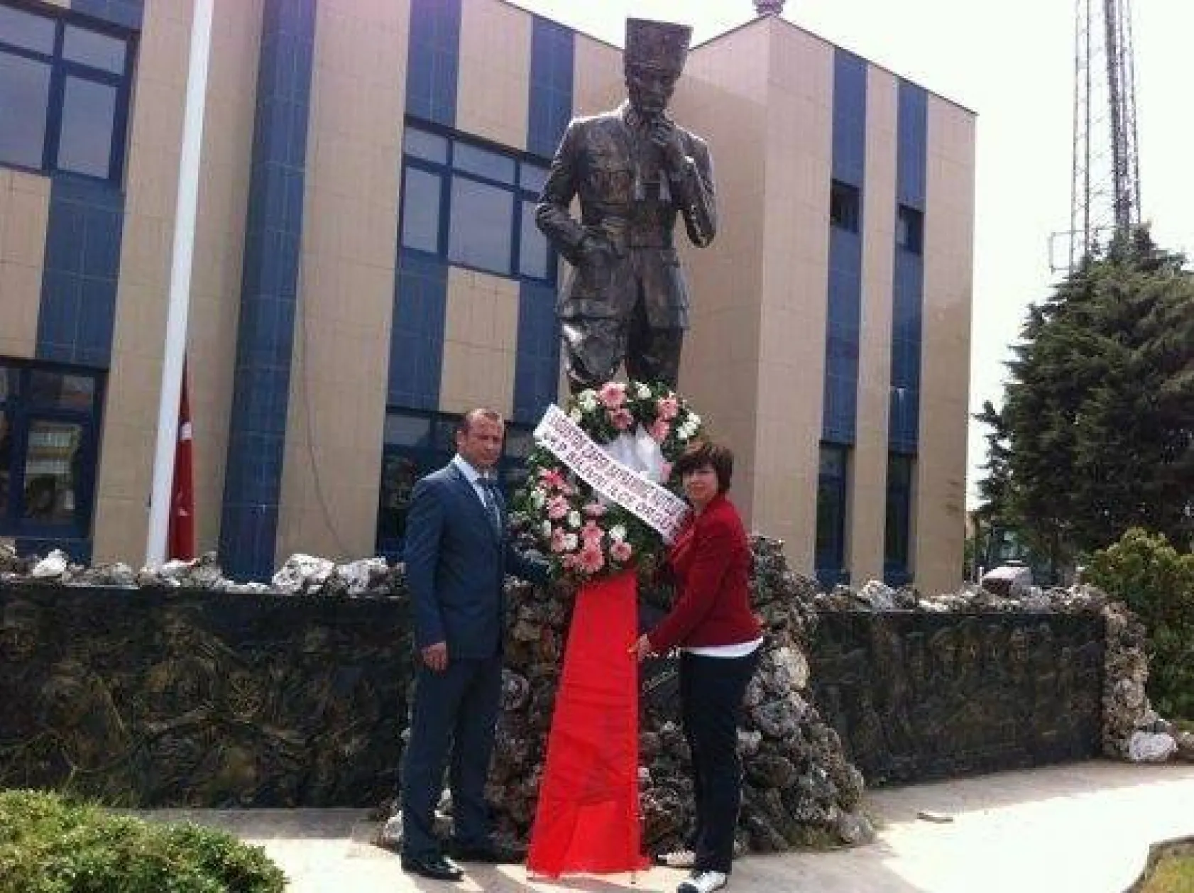 CHP'den 'alternatif' kutlama