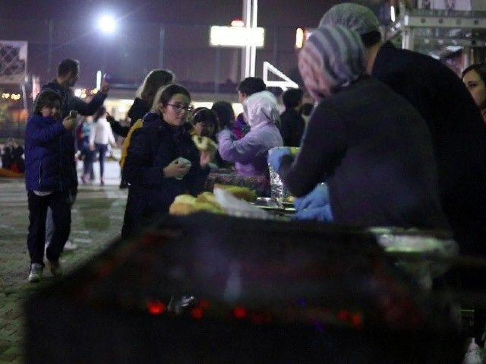 Odak öğrencileri bir gece okullarında kaldı