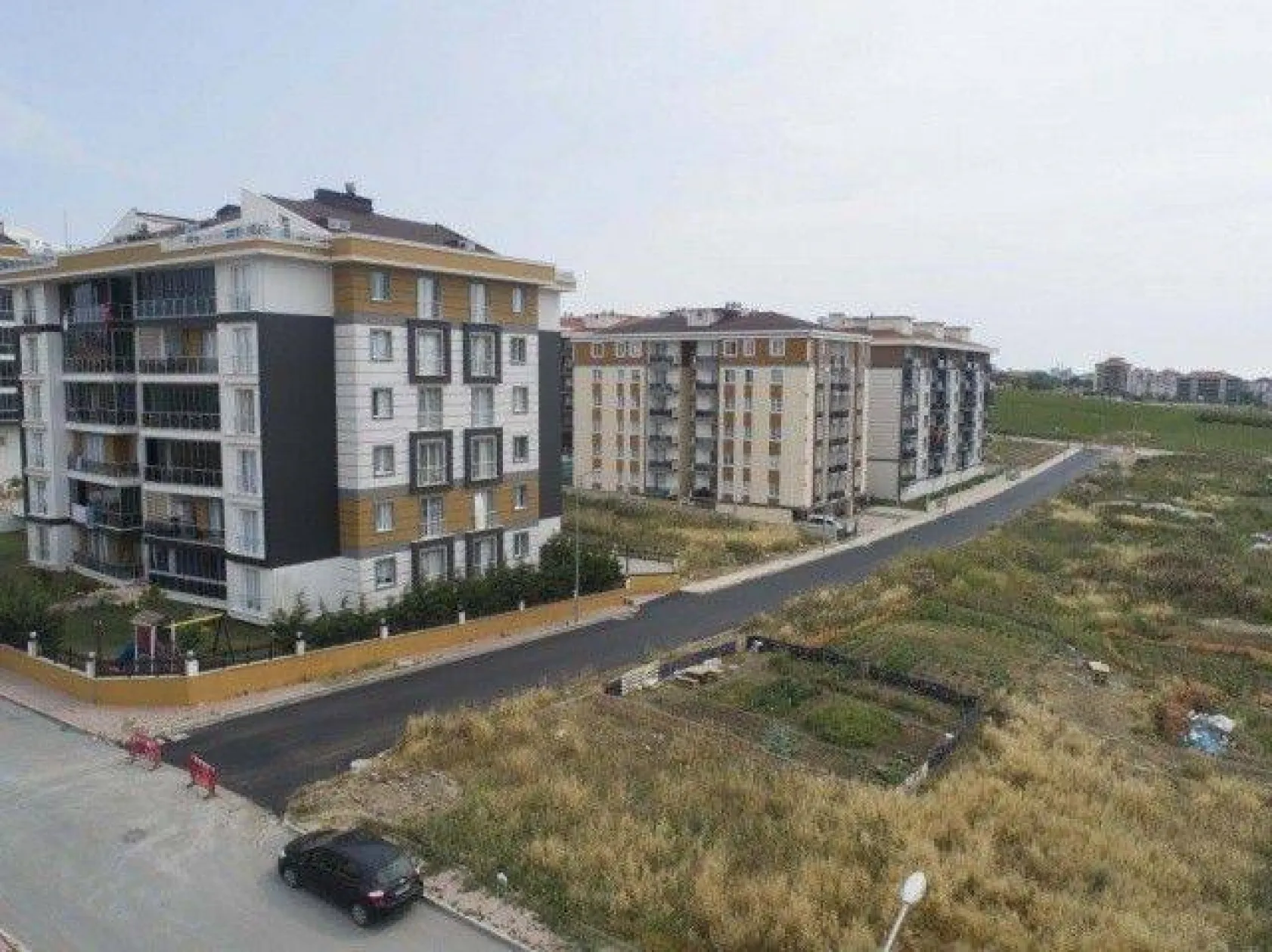 Silivri Belediyesinin Asfalt Mesaisi Devam Ediyor