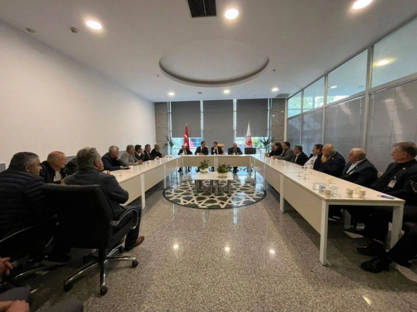 Başkan Yılmaz muhtarlar ile Ankara mesaisi yaptı