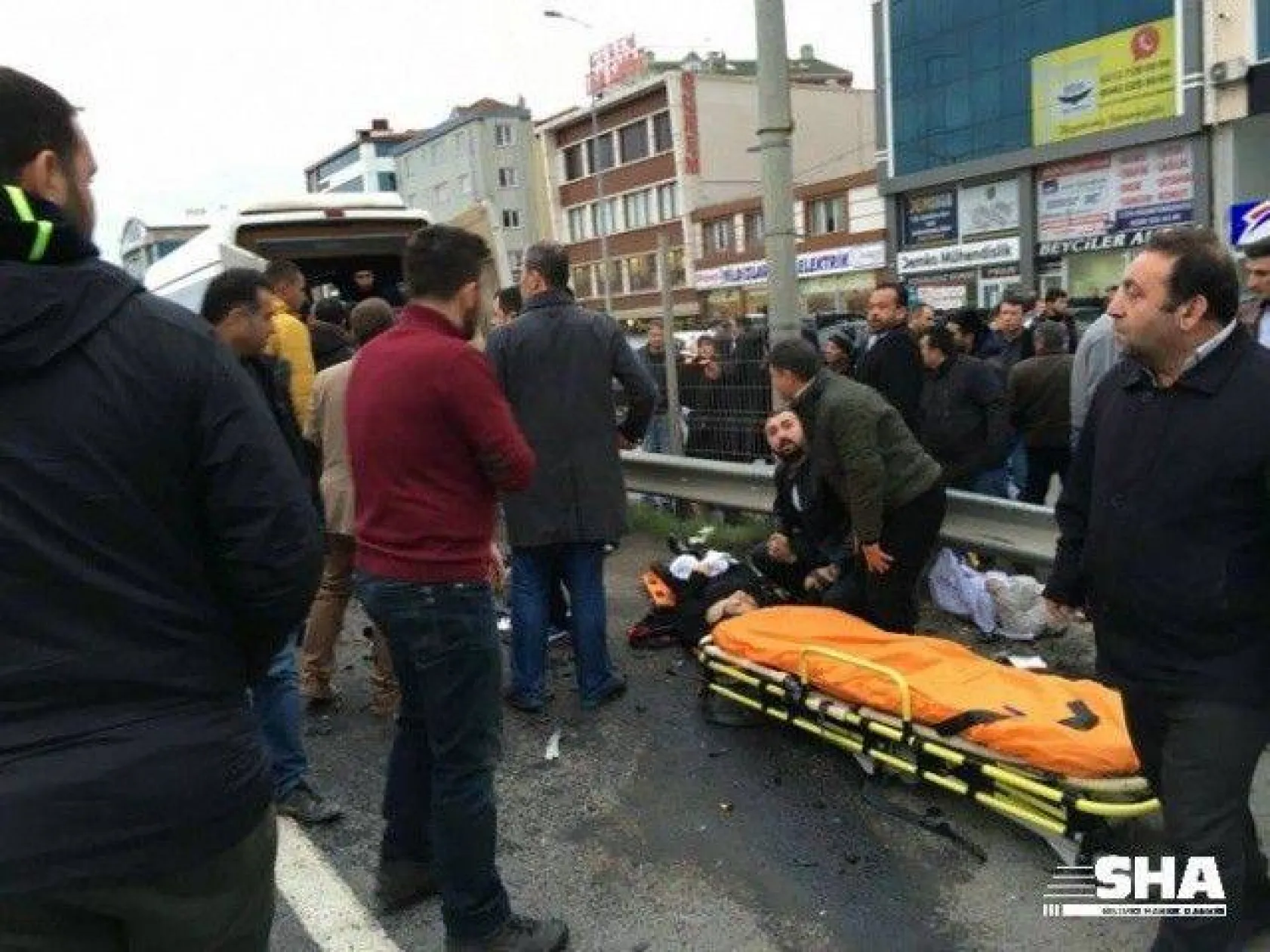 Facia gibi kaza 1'i ağır 17 yaralı