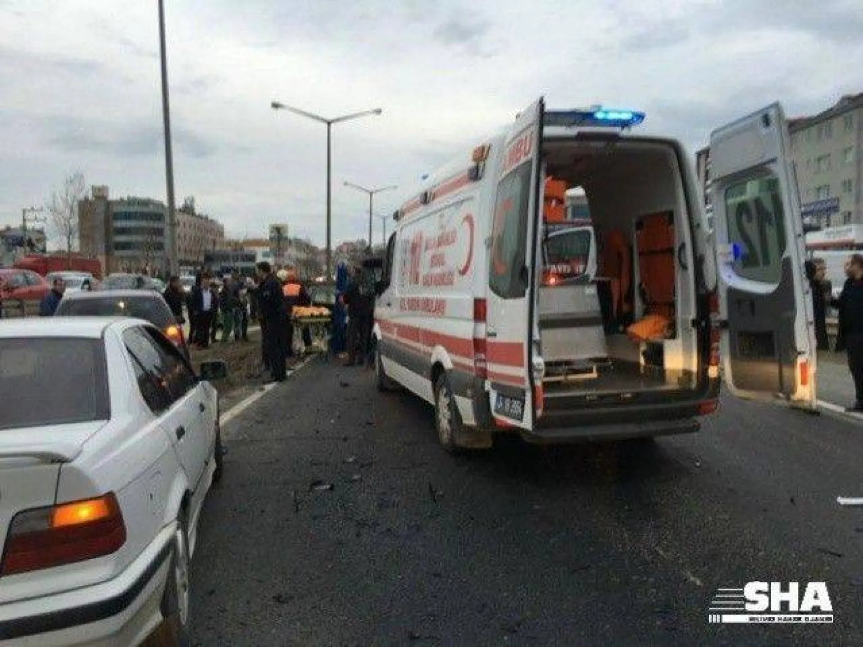 Facia gibi kaza 1'i ağır 17 yaralı