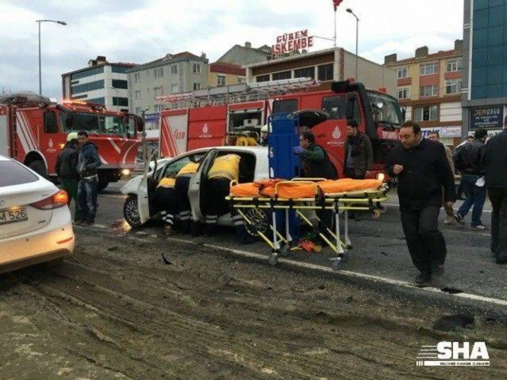 Facia gibi kaza 1'i ağır 17 yaralı