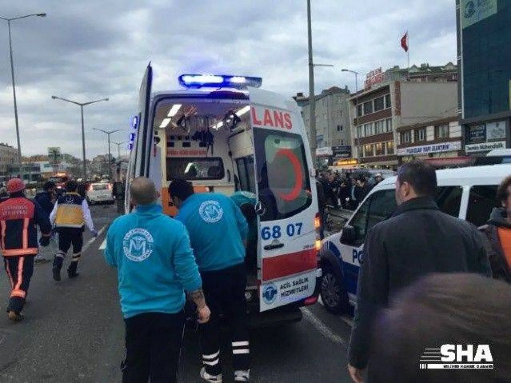 Facia gibi kaza 1'i ağır 17 yaralı