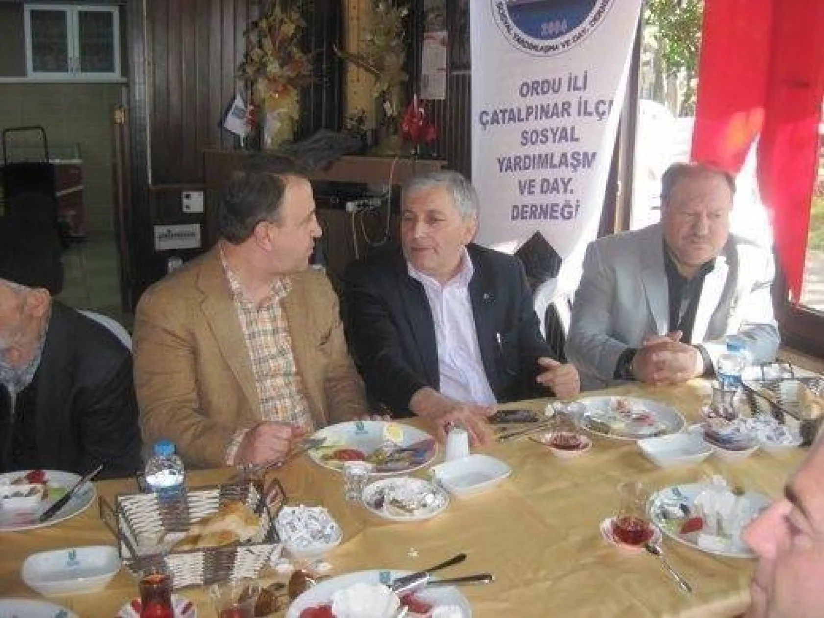 Işıklar, Çatalpınarlılarla Bir araya Geldi