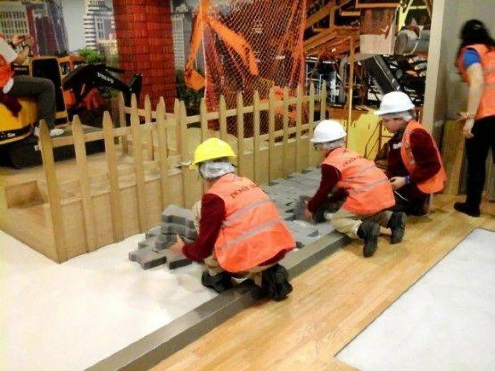 Girişimcilik dersinde meslekleri tecrübe ettiler