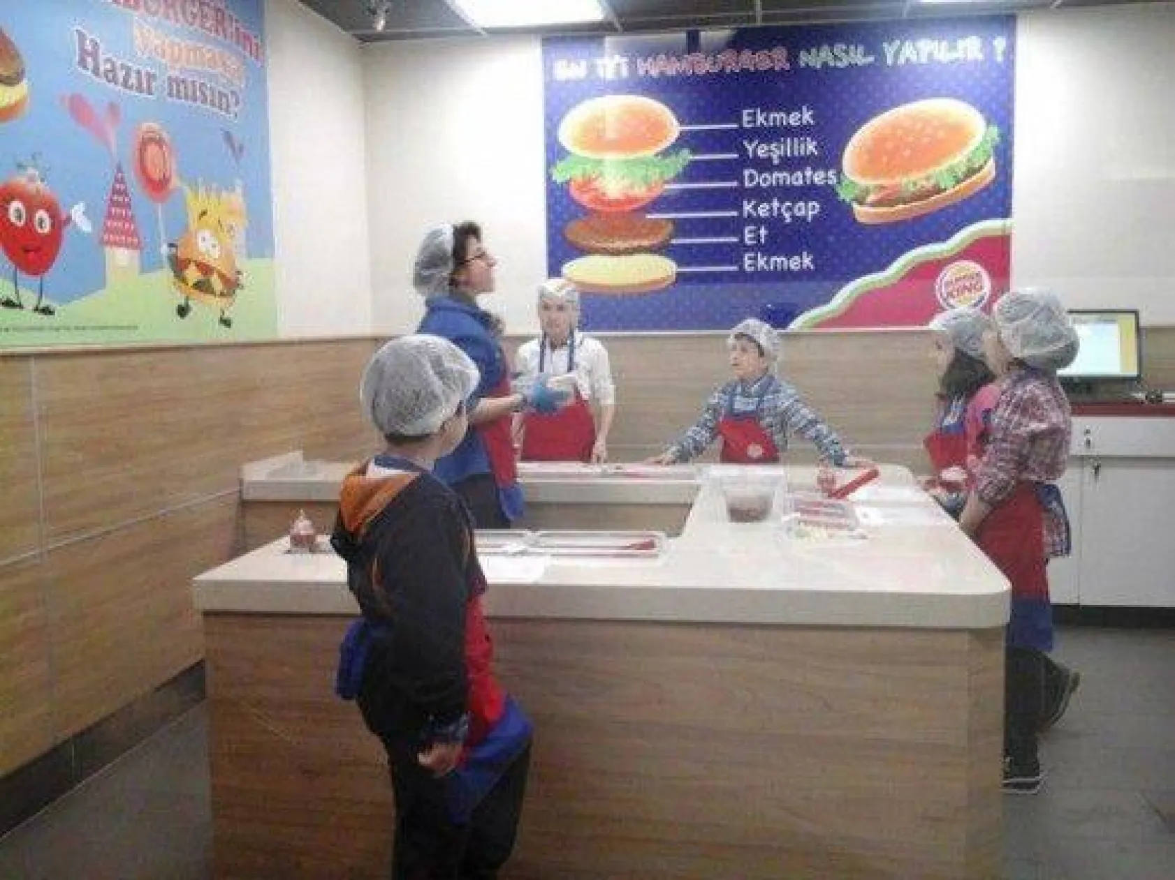 Girişimcilik dersinde meslekleri tecrübe ettiler