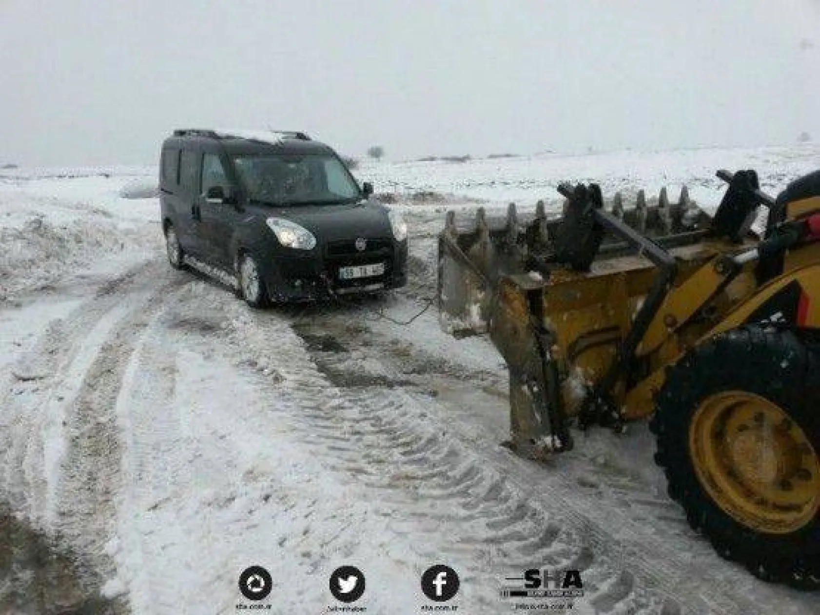 Kar Çalışmaları Aralıksız Sürüyor