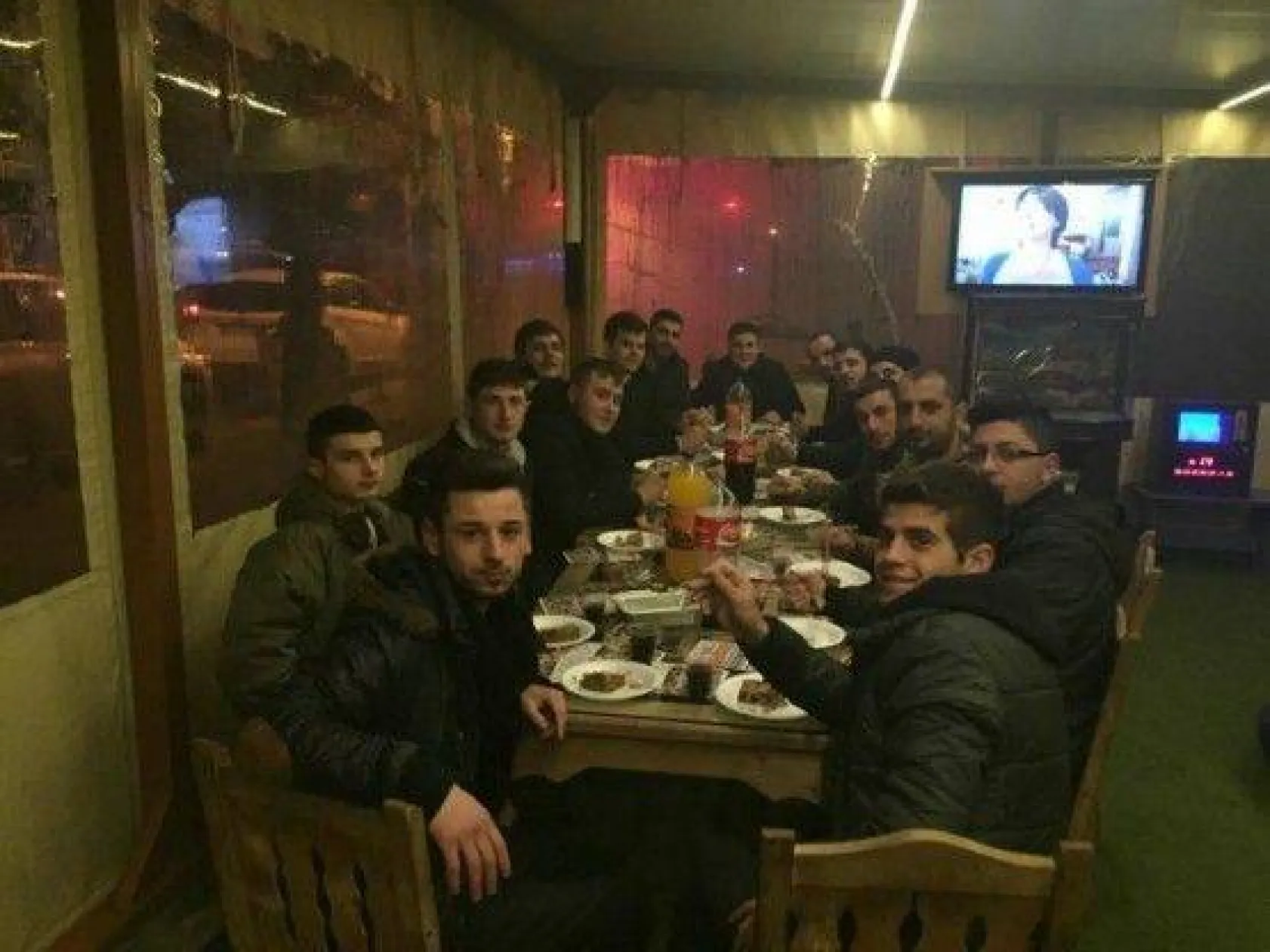 CHP'li gençler mahalle ziyaretlerine devam ediyor