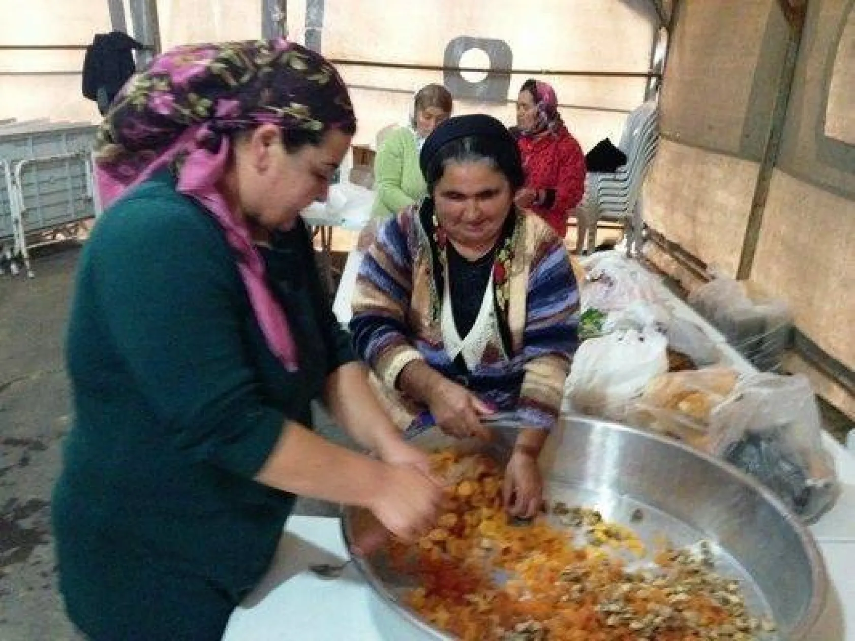 Aşureler kaynadı,kurbanlar kesildi