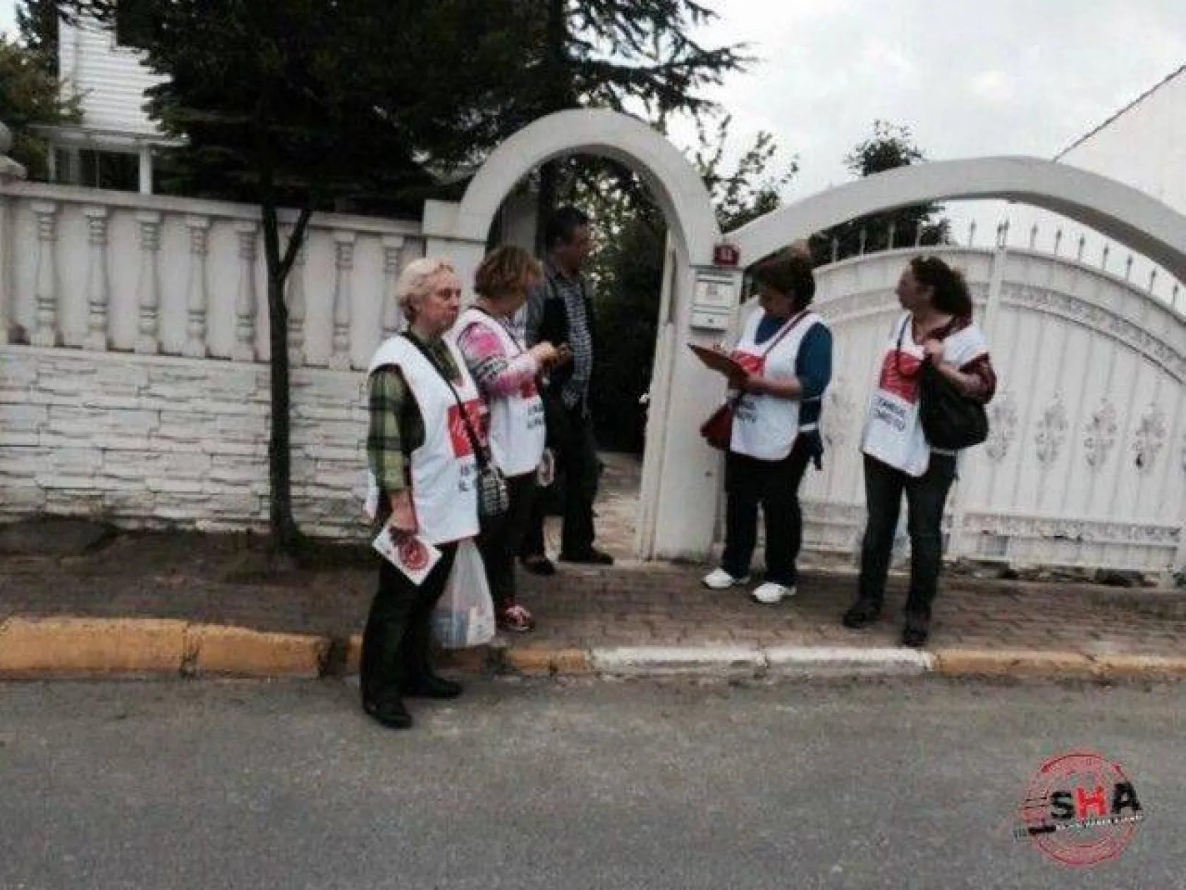 CHP Silivri Kadın Kollarından ev ziyaretleri