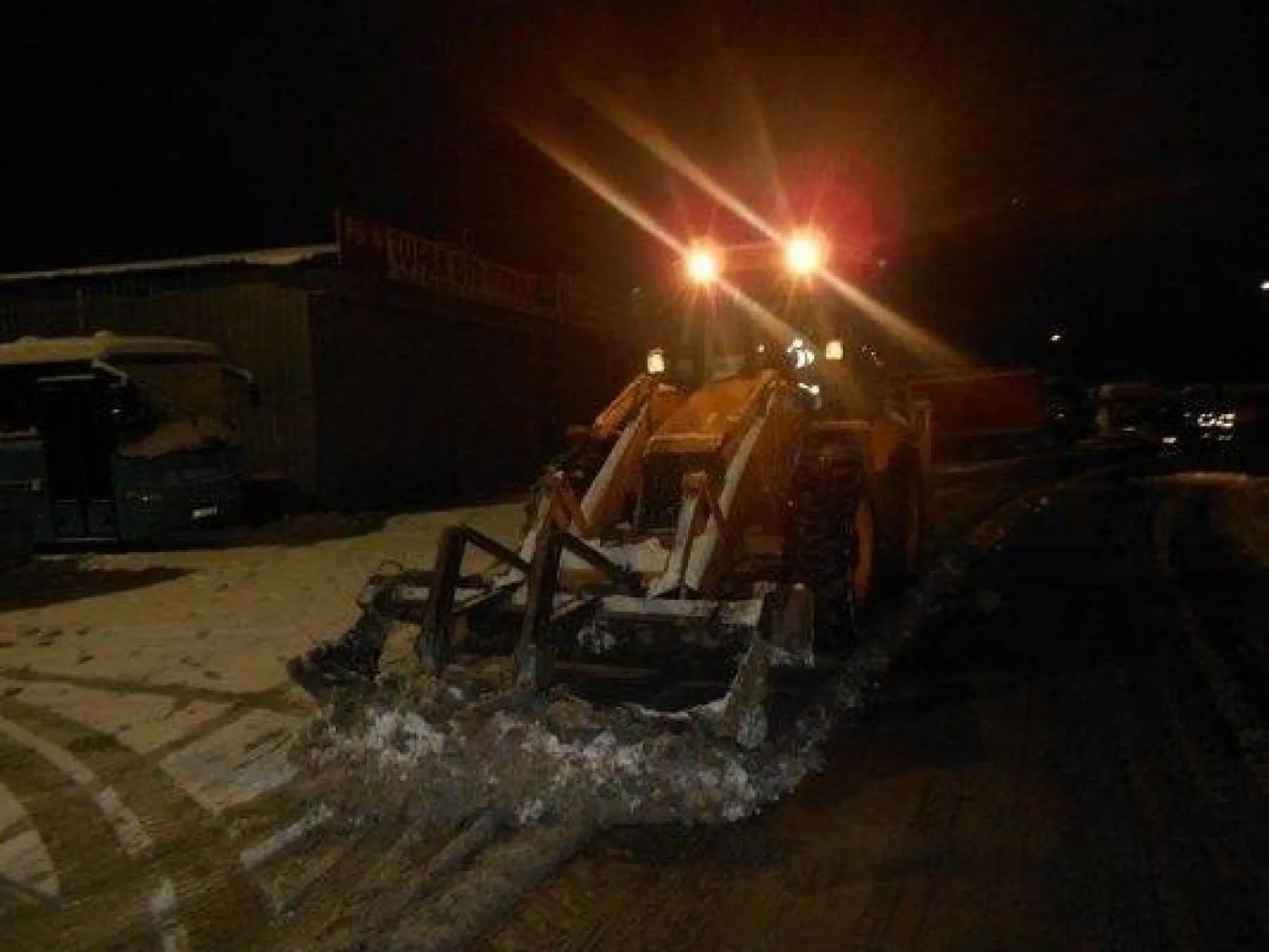 İlçede kar çalşımaları