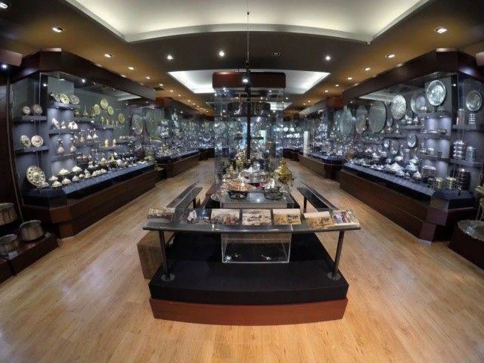 Fabrikaların ortasında 'Topkapı Sarayı'