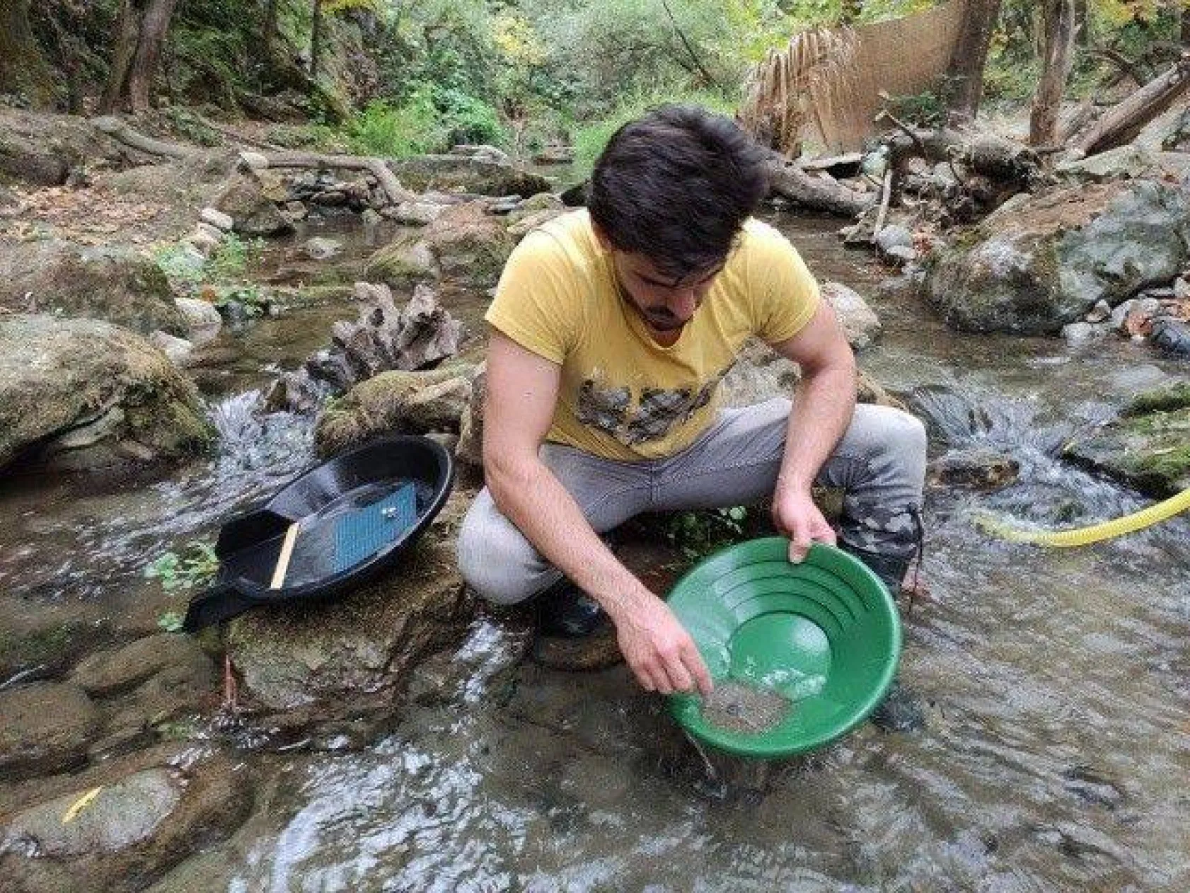 Uludağ'ın eteklerinde altın arıyorlar