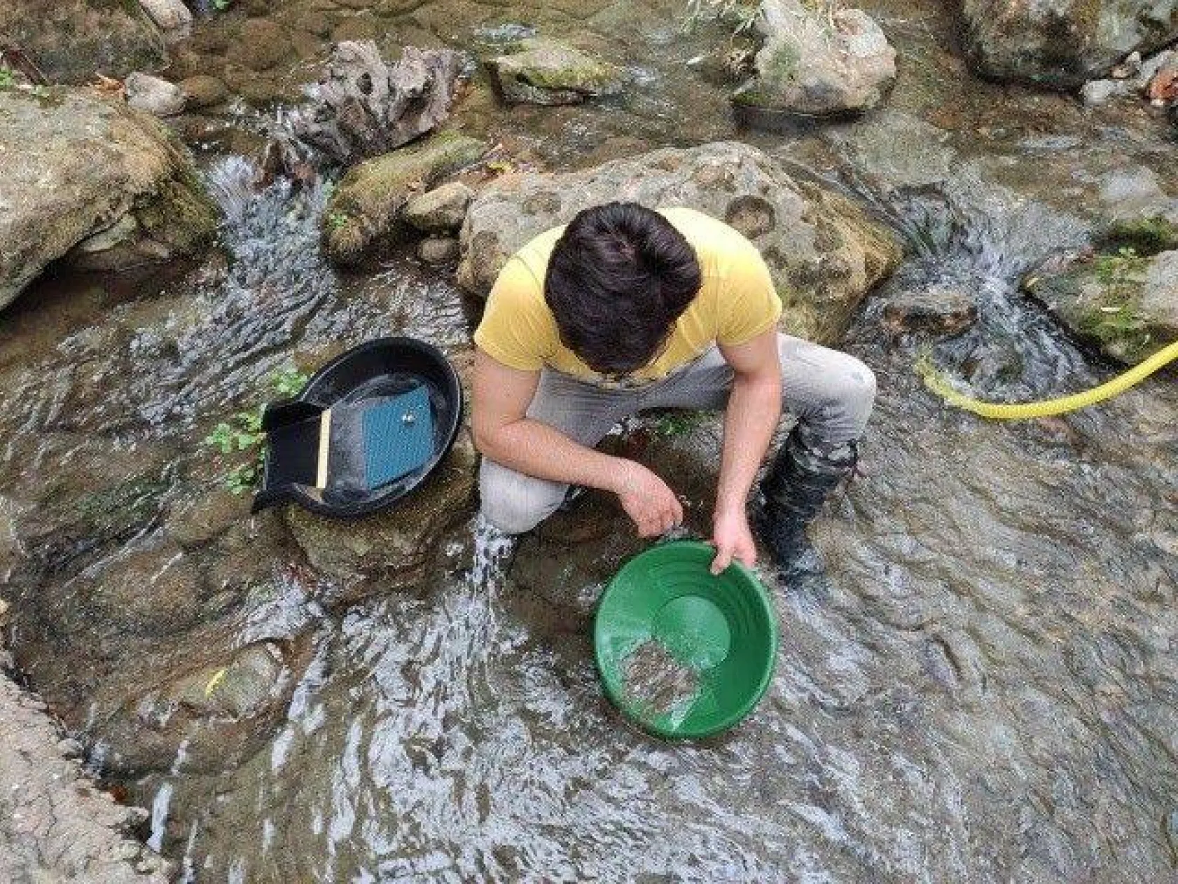 Uludağ'ın eteklerinde altın arıyorlar