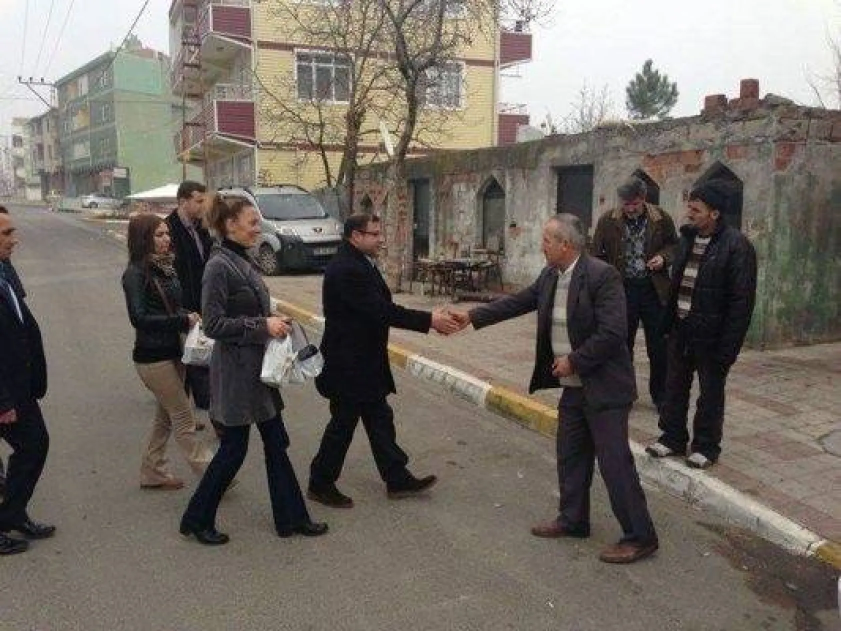 Ak Parti'den Tam Kadro Kandil Tebriği