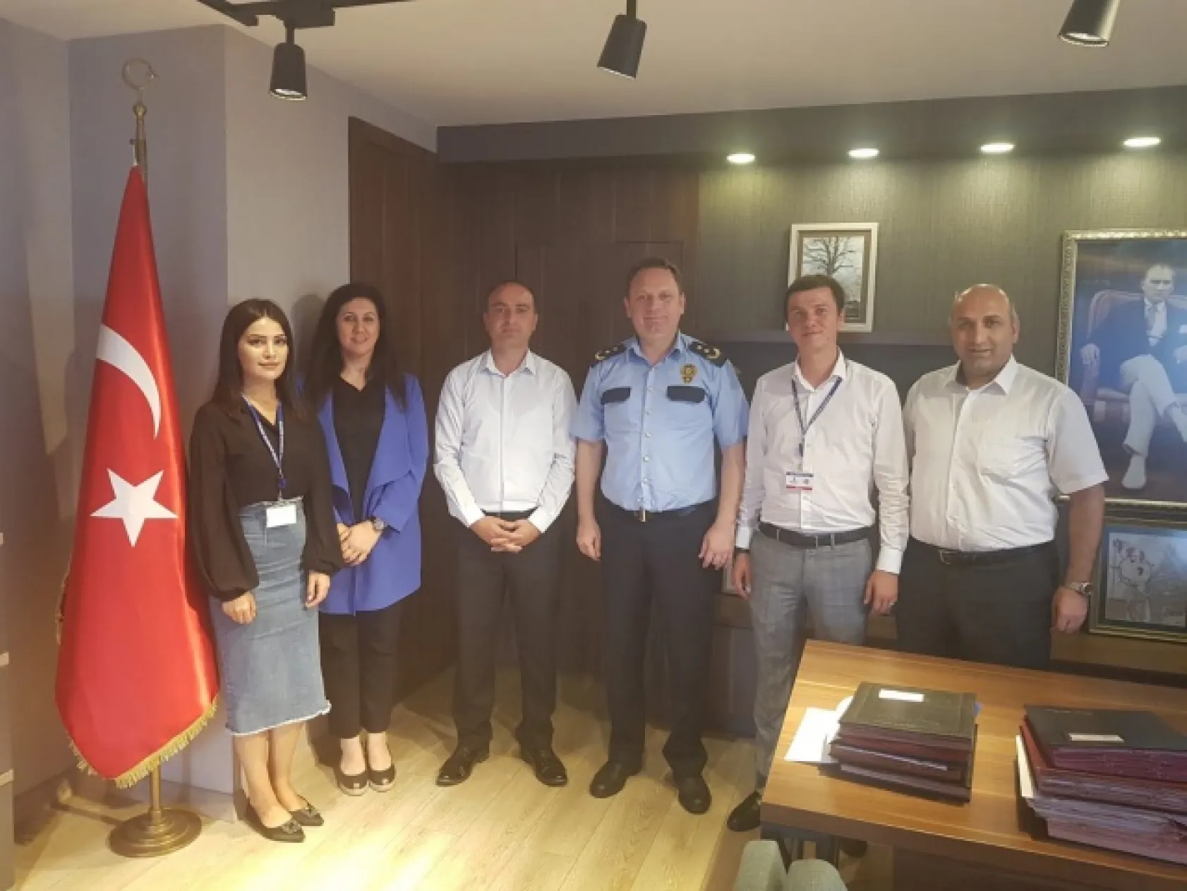 Bozoğlu, İBB'den 50 Kişilik Ekiple Çıkarma Yaptı