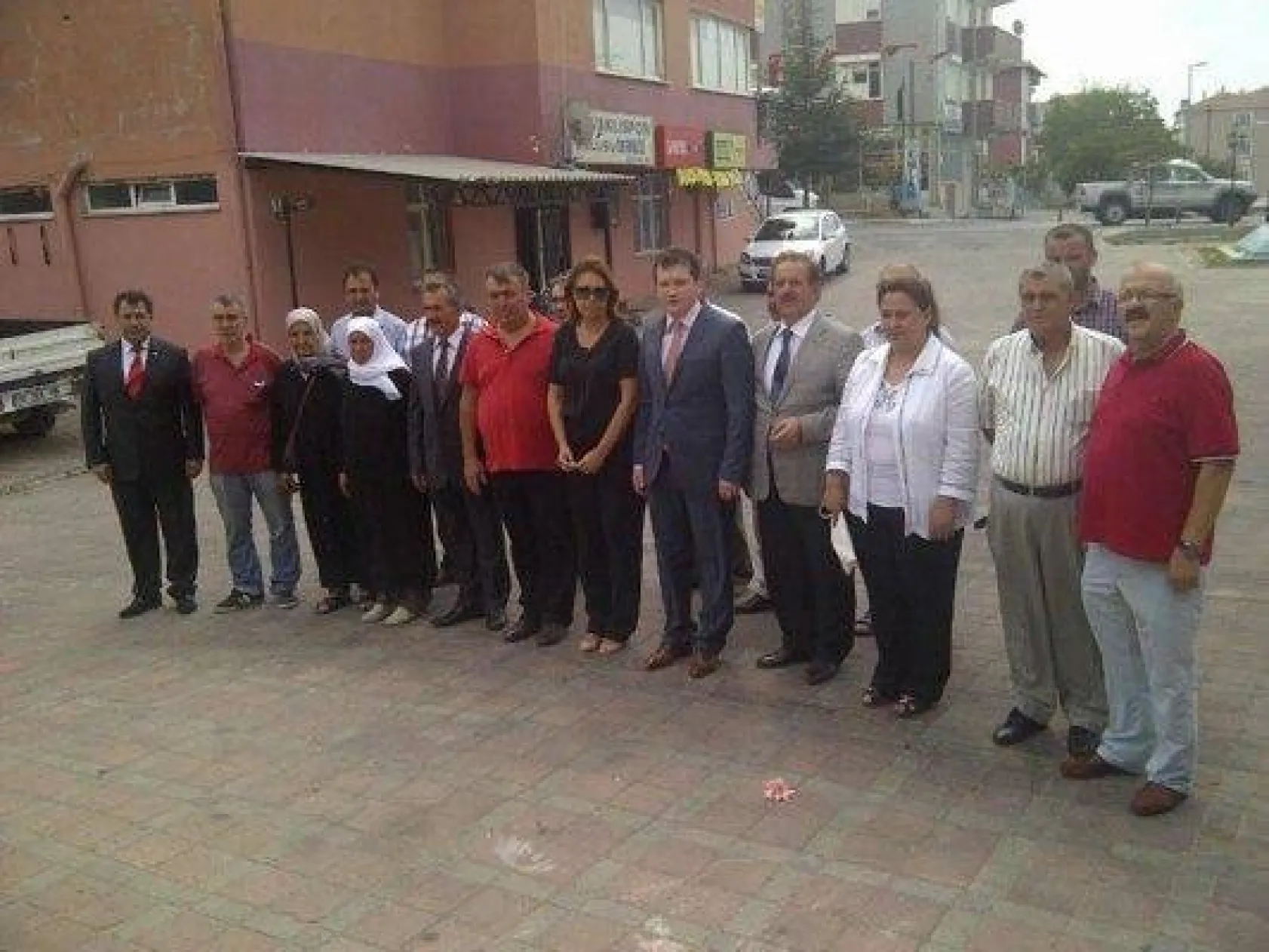 CHP'den 'alternatif' kutlama