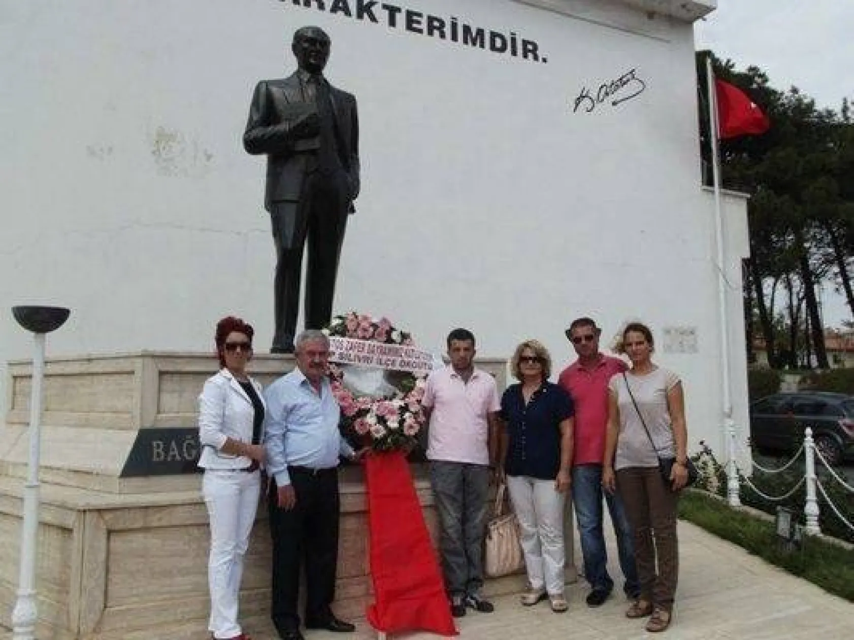 CHP'den 'alternatif' kutlama