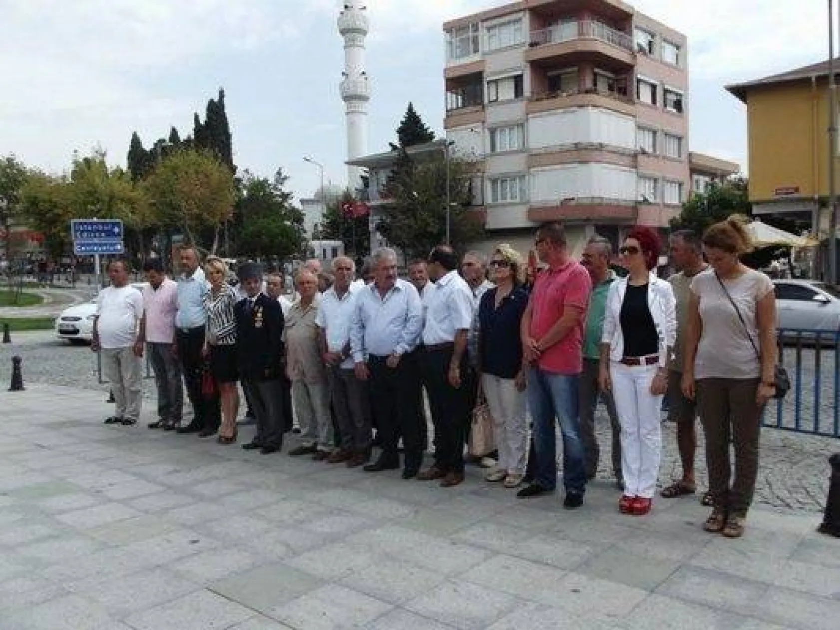 CHP'den 'alternatif' kutlama