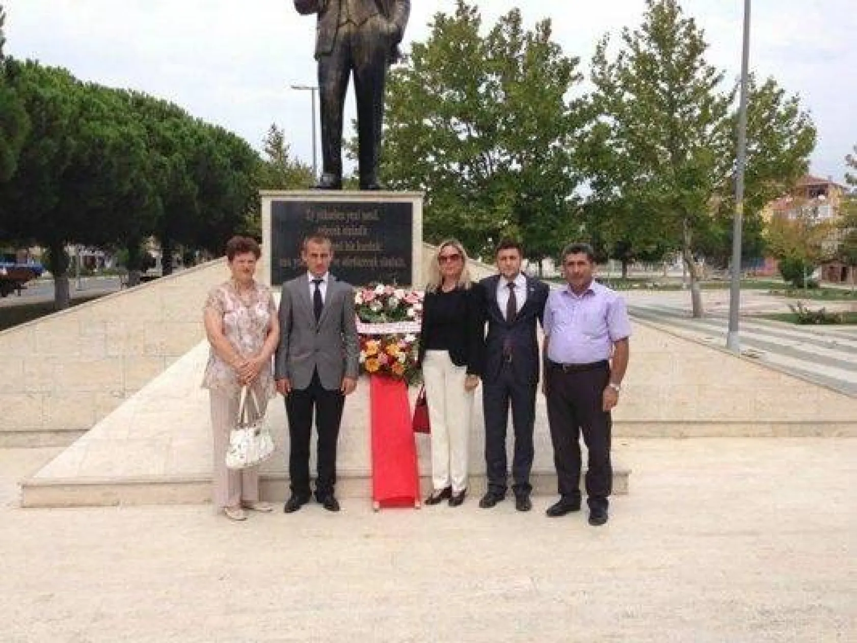 CHP'den 'alternatif' kutlama