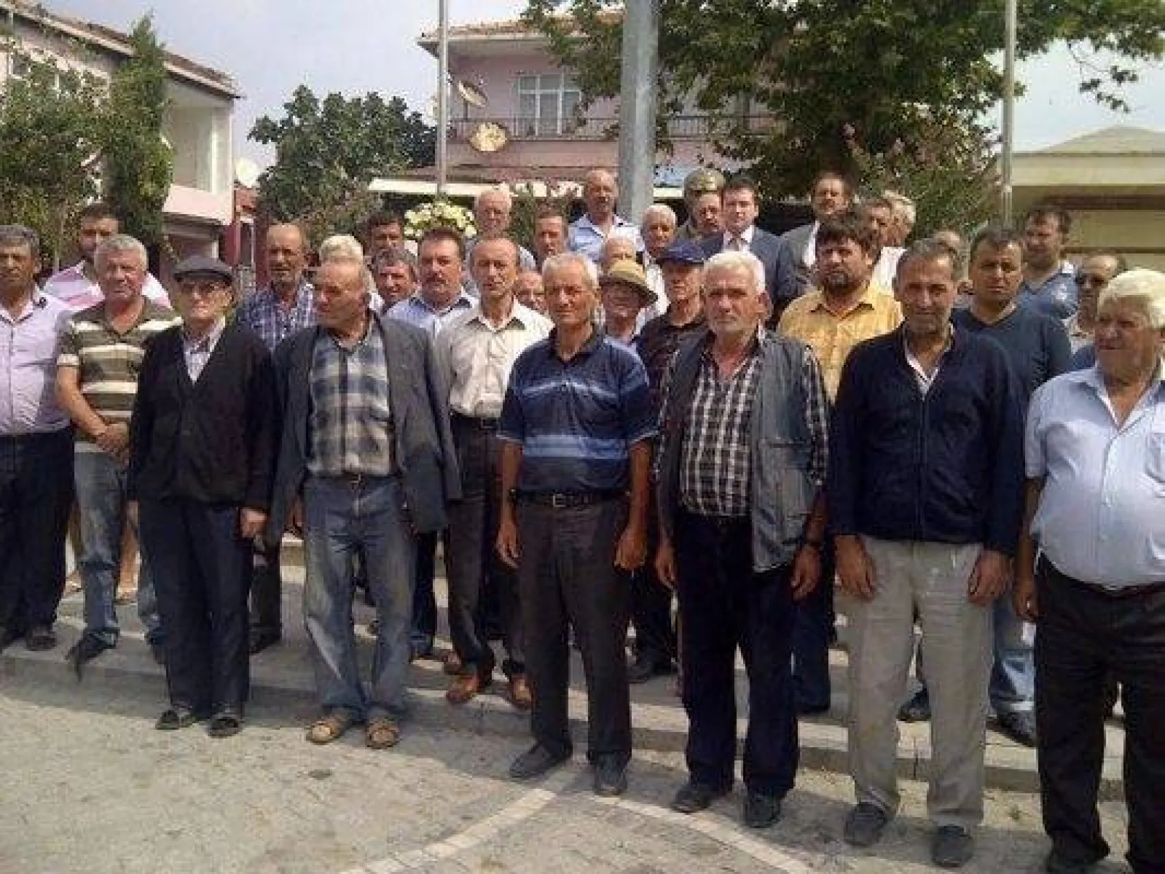 CHP'den 'alternatif' kutlama