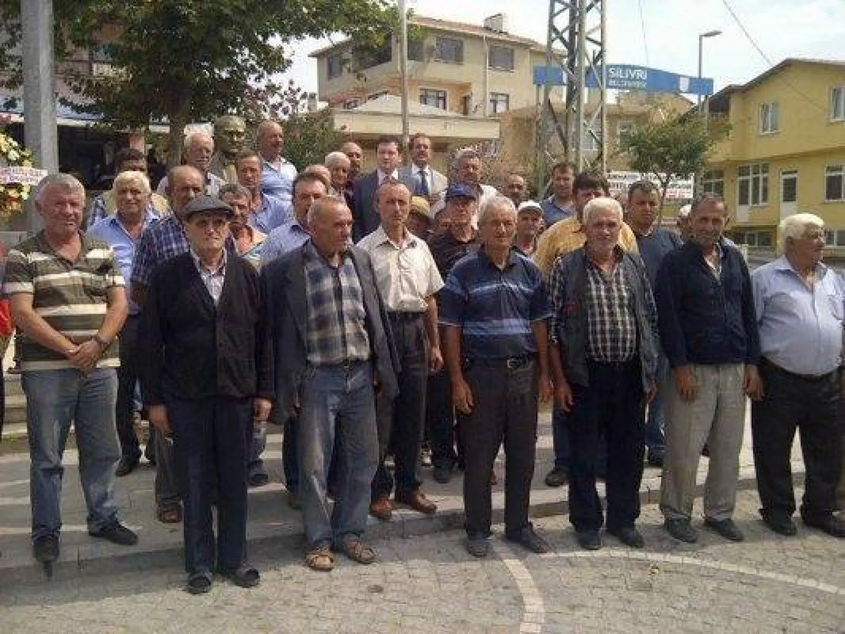 CHP'den 'alternatif' kutlama