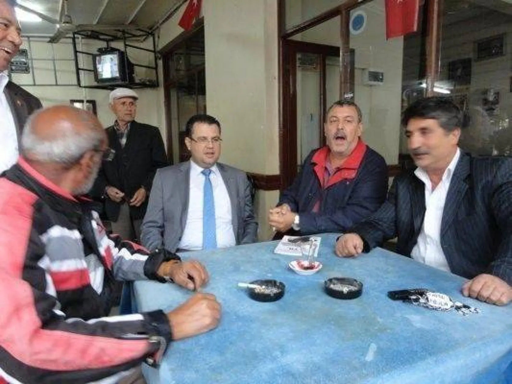 Ak Parti Mahalle Taramaları Yapıyor