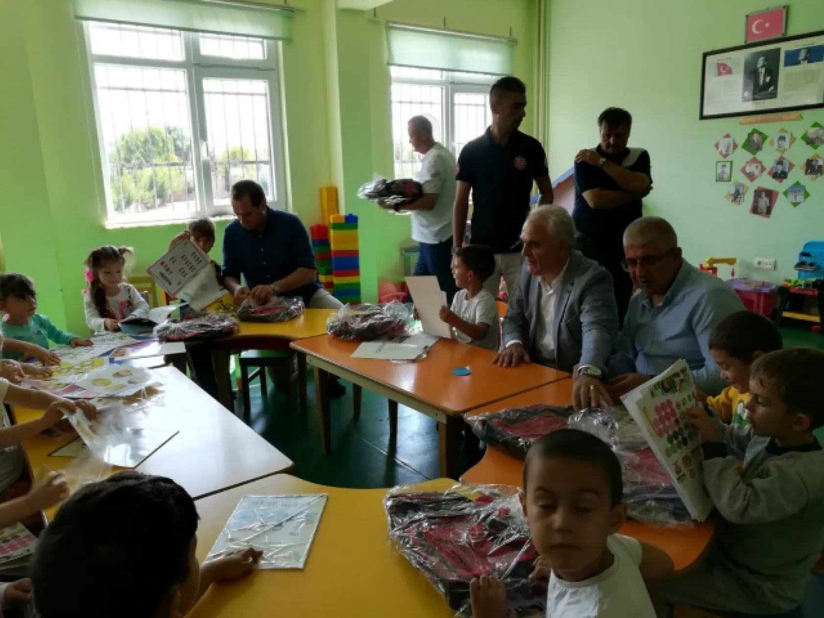 Okullarımıza Hizmetlerimiz Artarak Devam Edecek