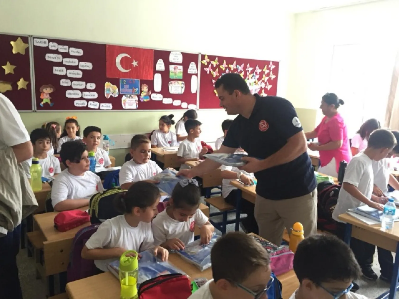 Okullarımıza Hizmetlerimiz Artarak Devam Edecek